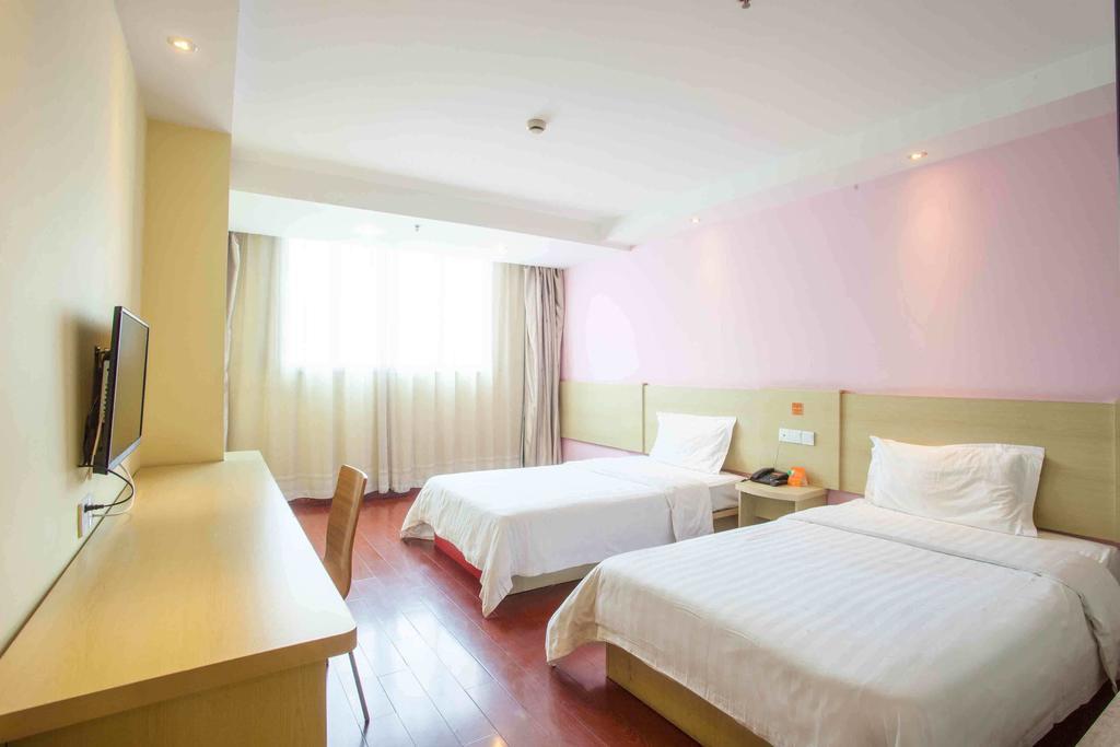 7Days Inn Guangzhou Tianhe Tangxia Junjing Huayuan Стая снимка