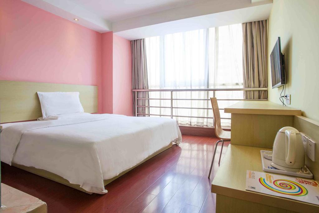 7Days Inn Guangzhou Tianhe Tangxia Junjing Huayuan Стая снимка